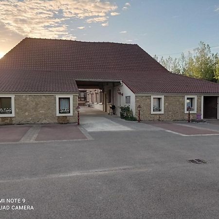 Hotel La ferme du guindal Marquise Esterno foto